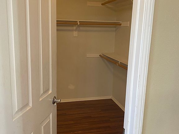 3rd image of 14684 Tilden Ln