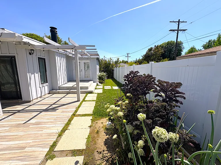 5655 Natick Ave — Photo 22