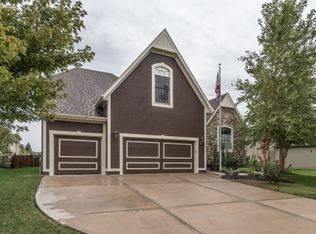 5525 Chouteau St, Shawnee, KS 66226