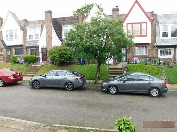 3rd image of 1962 Plymouth St