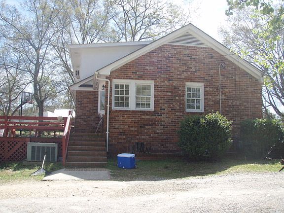 3rd image of 419 Sharon St
