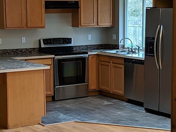 4th image of 8545 Sweet Clover Dr SE