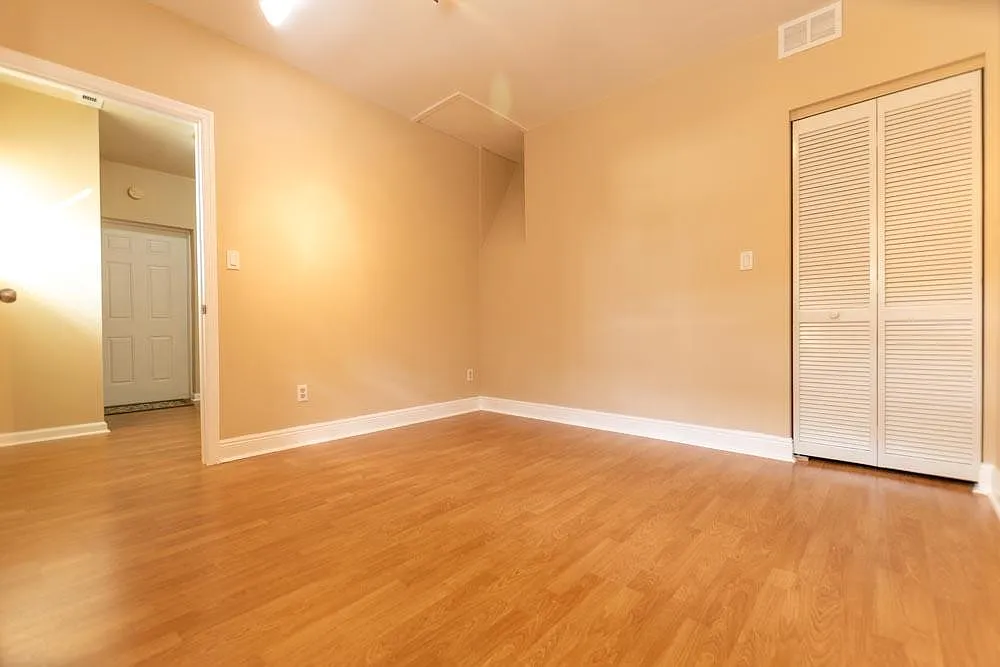 1 bed, 1.0 bath, 650 sqft, $1,700 — Photo 3