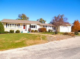 702 High St, Dixon, IA