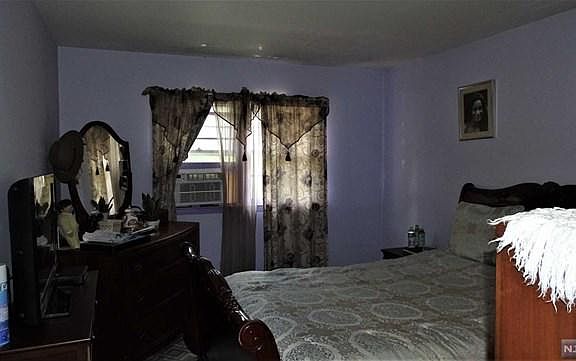 5th image of 43 Park Ter #45