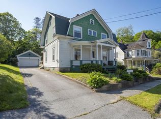 11 Maple Grove St, Barre, VT 05641