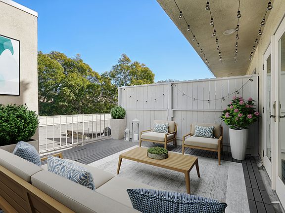 3rd image of 1823 Malcolm Ave APT 8