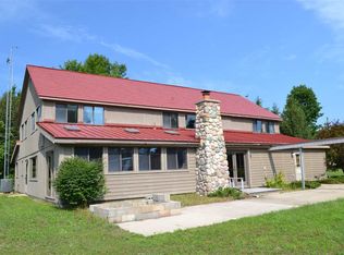15976 Klooster Rd, Charlevoix, MI 49720
