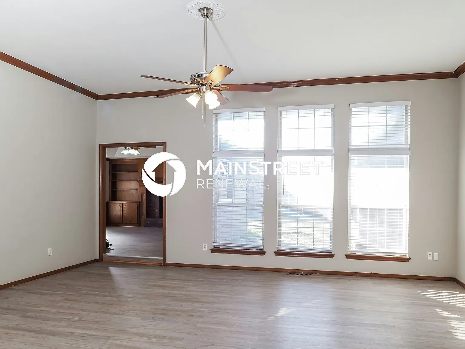 617 Greenfield Dr — Photo 4