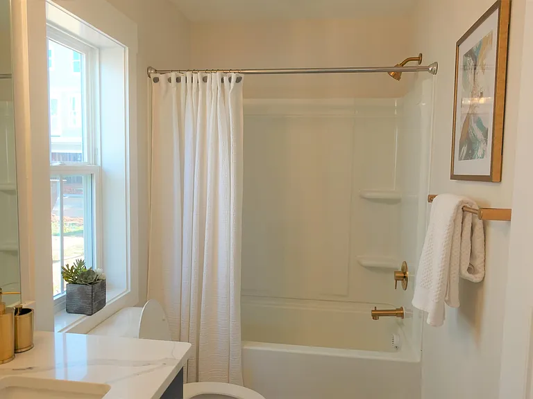 313 Pete Hollis Blvd — Photo 9