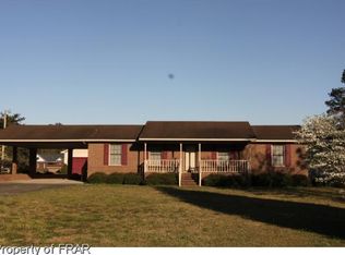 164 Microwave Tower Rd, Roseboro, NC 28382