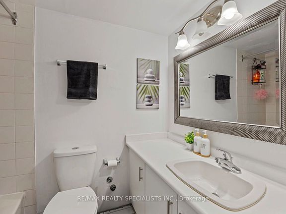 5th image of 330 McCowan Rd #311