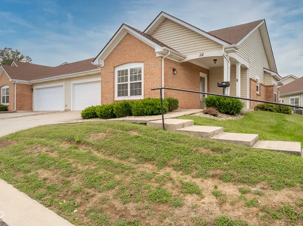 101 Autumn Glen Dr, Greencastle, IN 46135