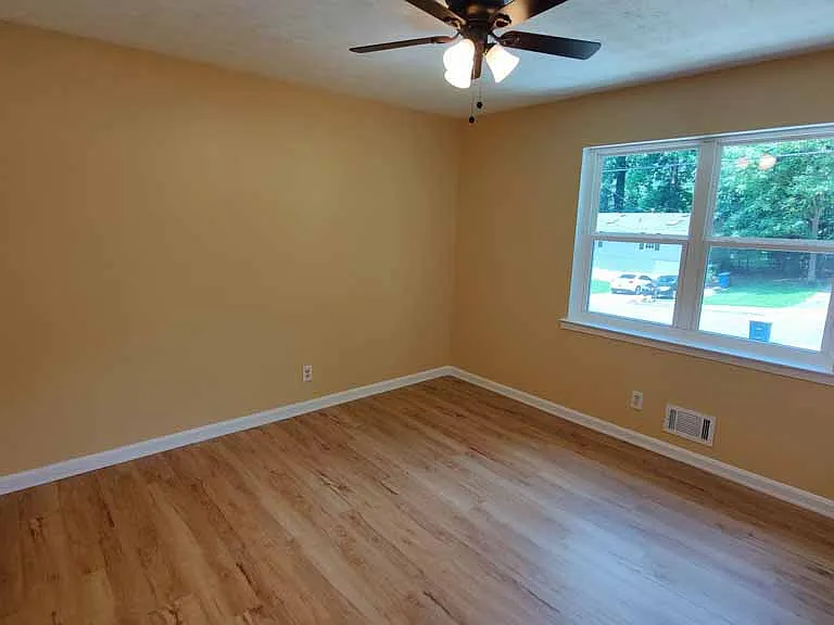2399 Melody Ln NW — Photo 9