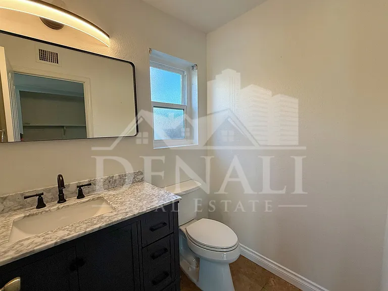 1249 W Kelly Ln — Photo 32