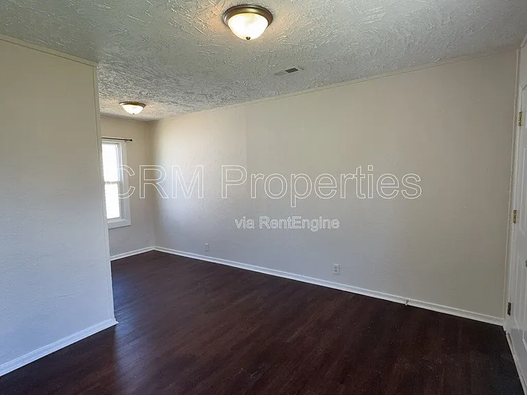 4537 Fletcher Ave — Photo 3