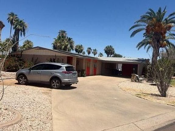 3rd image of 680 E Fairway Dr