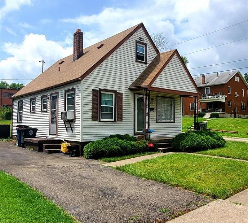 1st image of 3740 W 2nd St