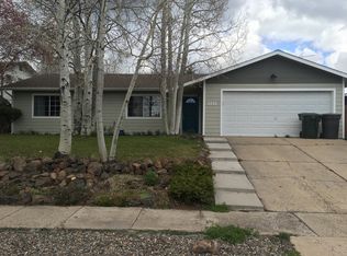 3330 W Mountain Dr, Flagstaff, AZ 86001