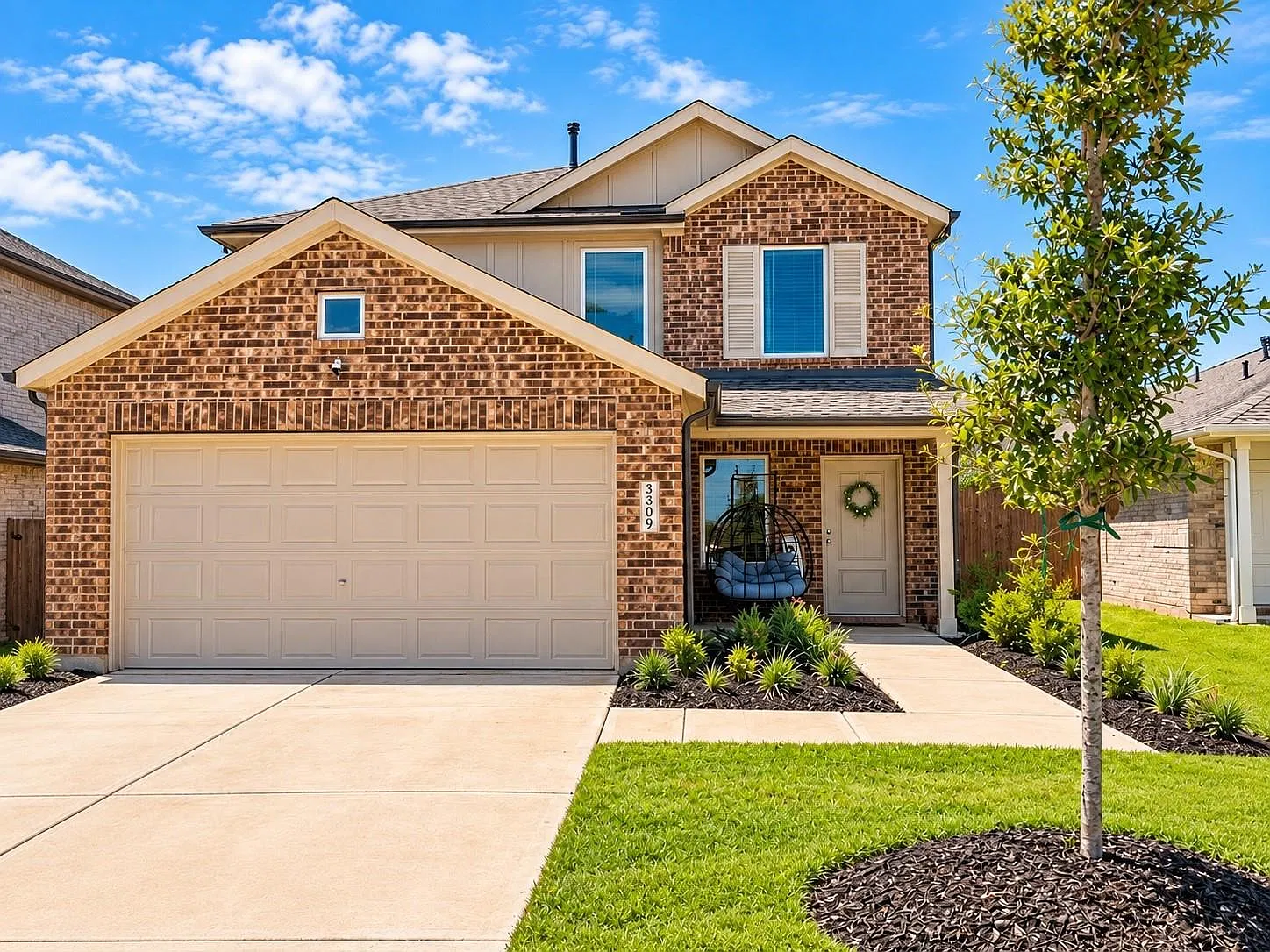 4 bed, 2.5 bath, 1952 sqft, $2,590 — Photo 1