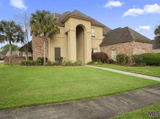 18108 Forest Hills Dr, Prairieville, LA 70769
