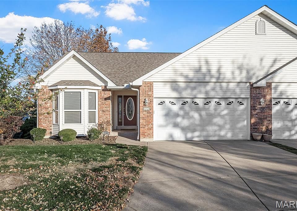 1st image of 3162 Country Bluff Dr #37A