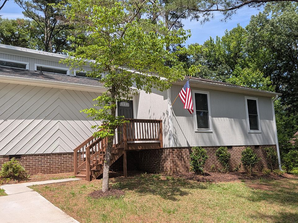 1st image of 1204 Cedarhurst Dr