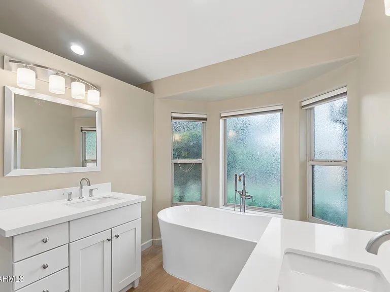 1307 E Treasure Cove Dr — Photo 37