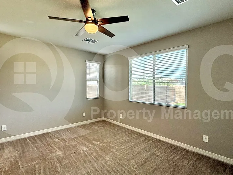 4420 N 202nd Ln — Photo 8