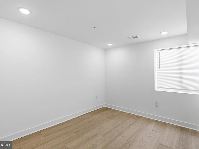 2123 N 9th St #1 — Photo 12