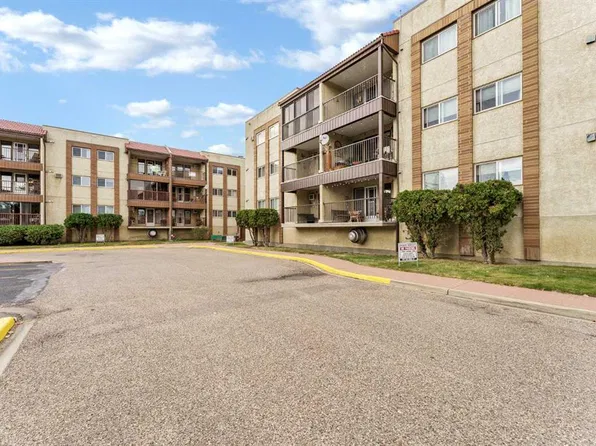 3090 S 15th Ave SE #123, Medicine Hat, AB T1B 3Z3