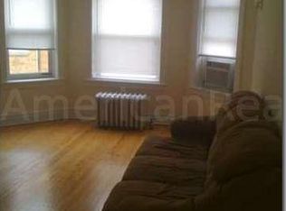 6902 N Lakewood Ave APT 3, Chicago, IL 60626