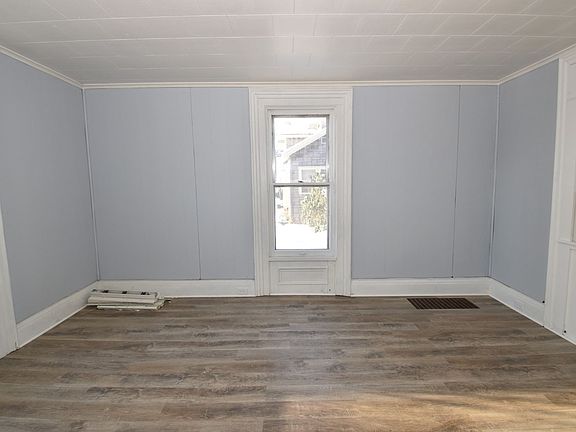 4th image of 306 Pennsylvania Ave #1