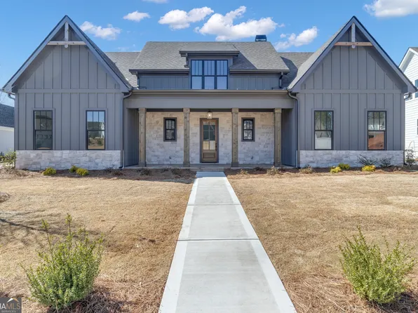 35 Stubbs Hl, Senoia, GA 30276