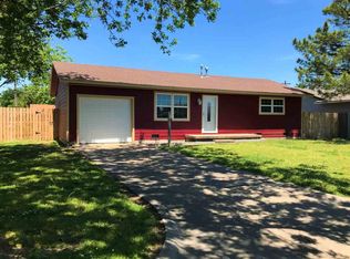 1908 Meadow Ln, Blackwell, OK 74631