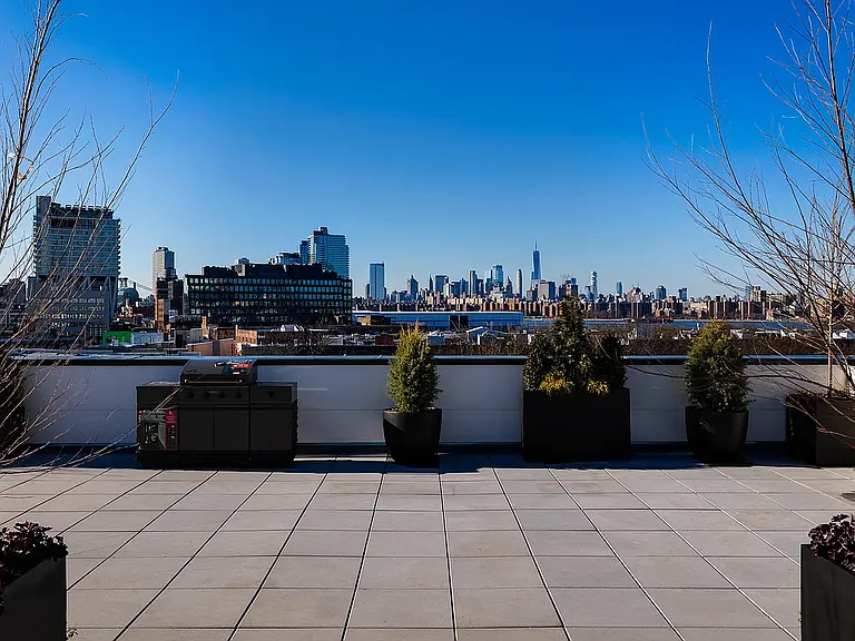 1000 Lorimer St #303 — Photo 6