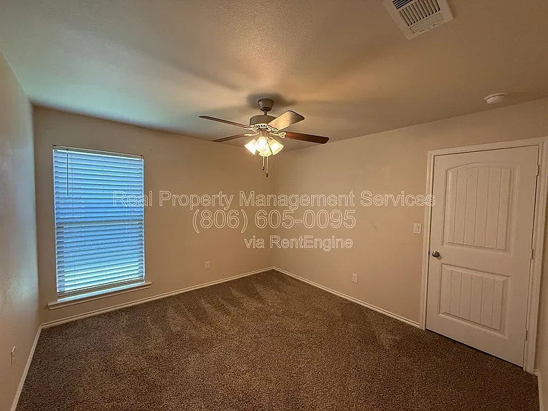 10121 Virginia Ave — Photo 7