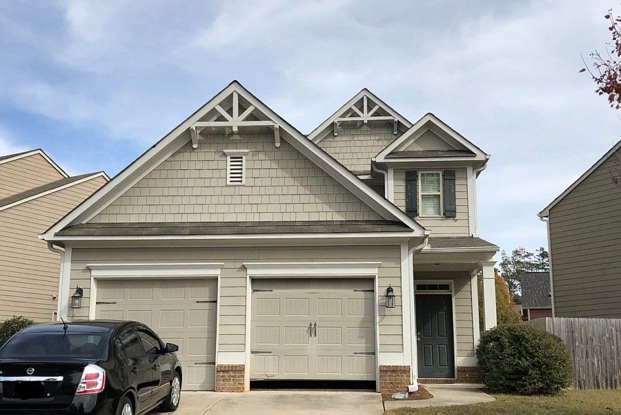 1st image of 228 Highland Village Ln