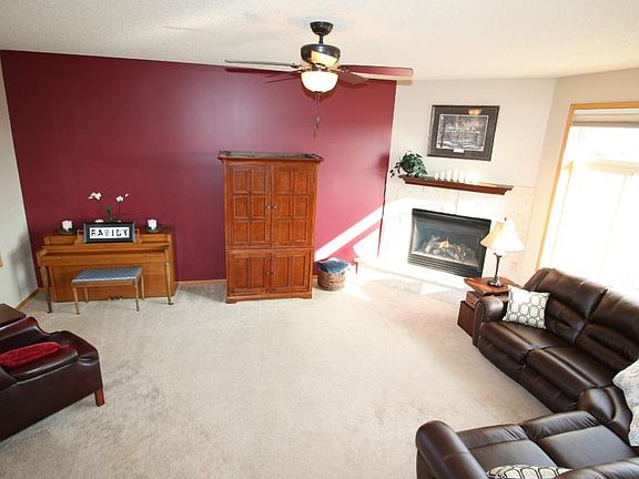 5th image of 4126 Jason Ave NE