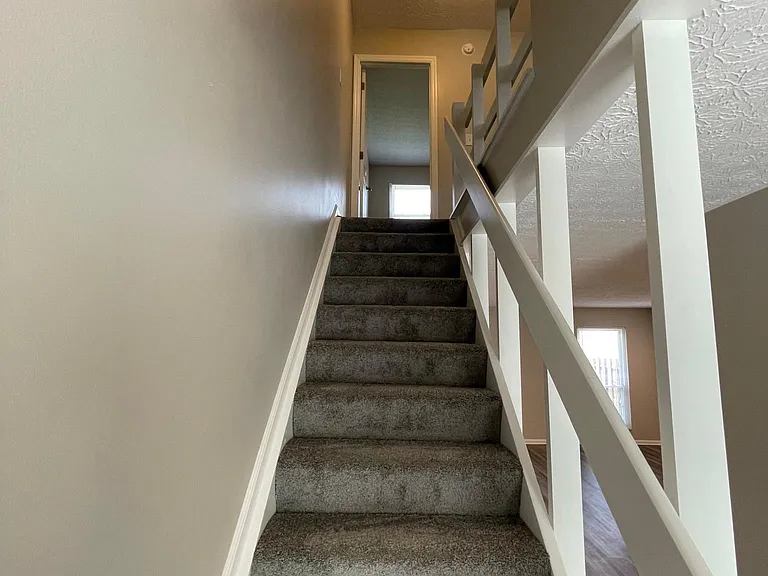 1204 Worthington Heights Blvd — Photo 9