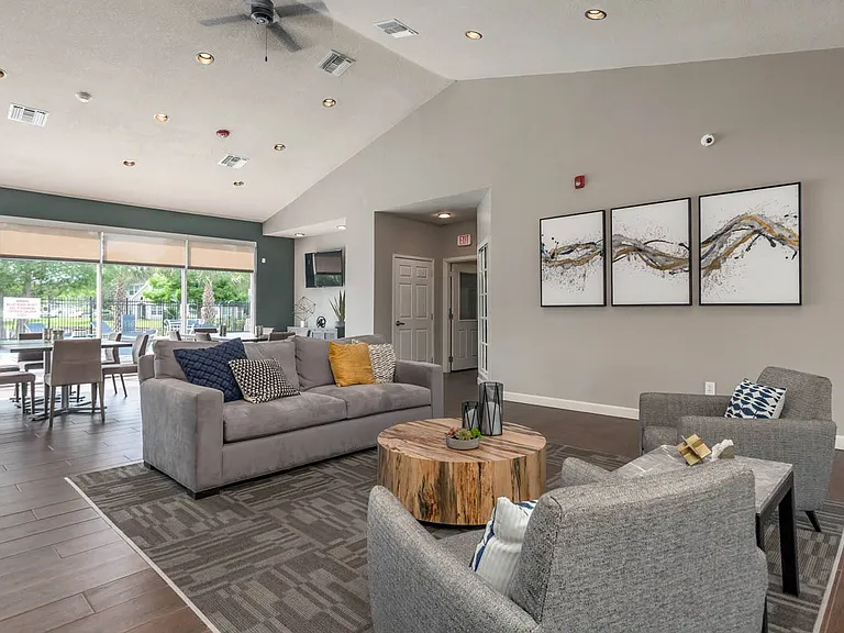 Sawyer Estates — Photo 13