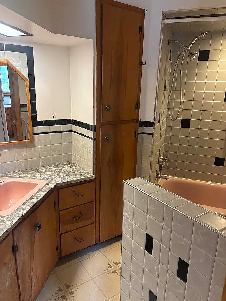 4 bed, 2800 sqft, $1,200 — Photo 4