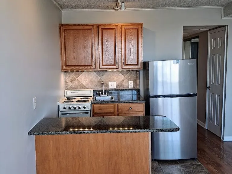 1700 Clinch Ave #517 — Photo 2