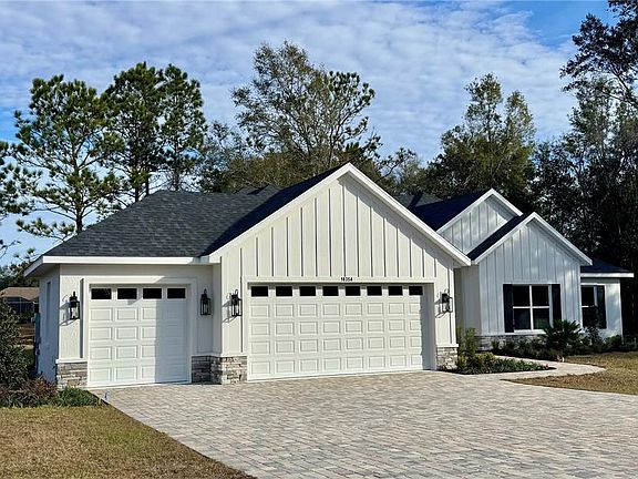 4th image of 18354 SW 65th Loop