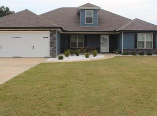 14 Snowshoe Ct, Fort Mitchell, AL