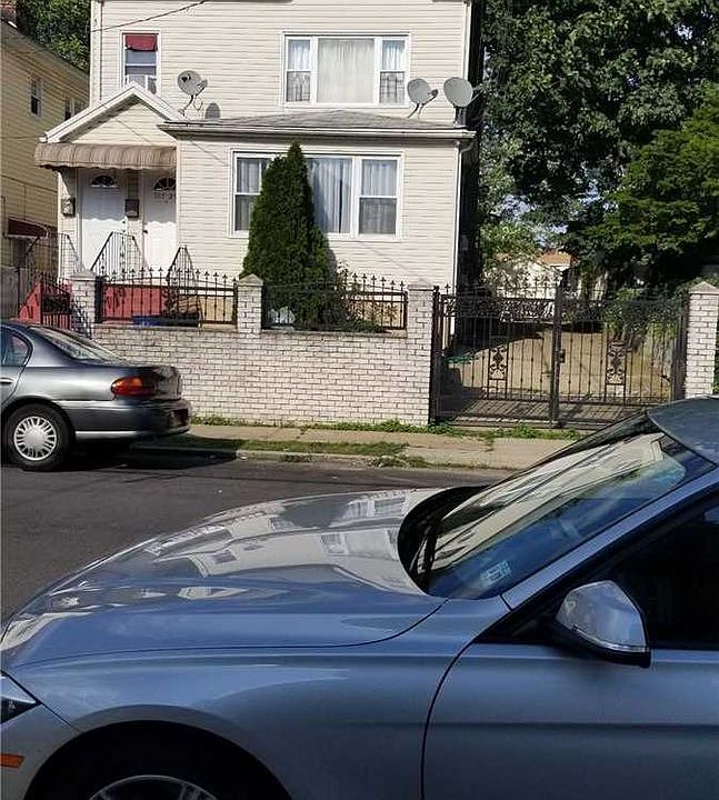 1st image of 10725 171st Pl