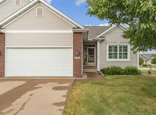 4124 Lakeview Dr SW, Cedar Rapids, IA 52404