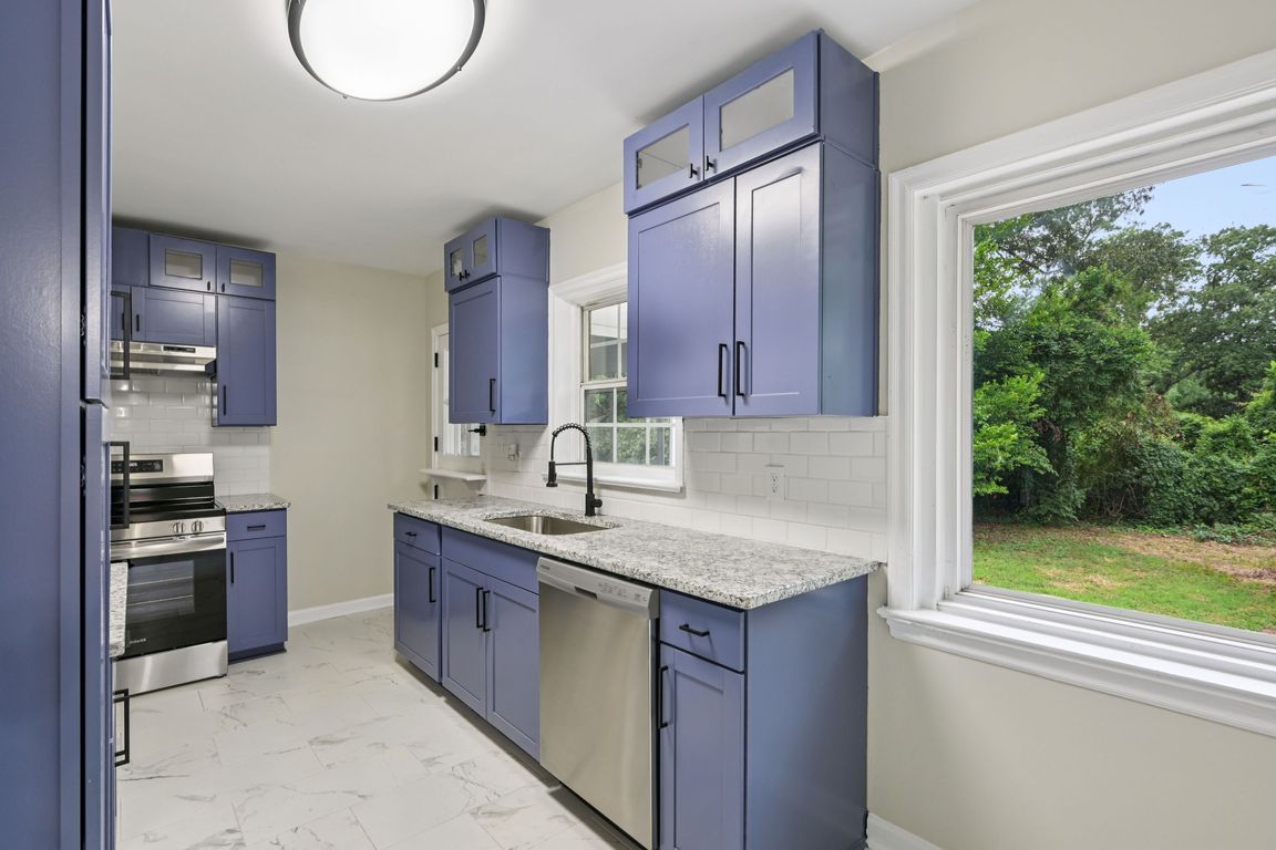 next background image