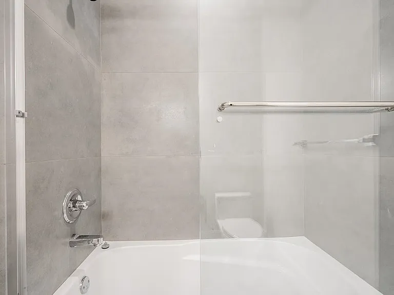 45945 Lewis Ave #LOWER A — Photo 6