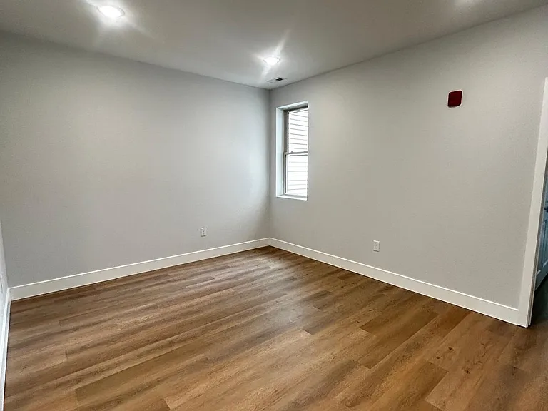 3213 N 13th St #3 — Photo 2